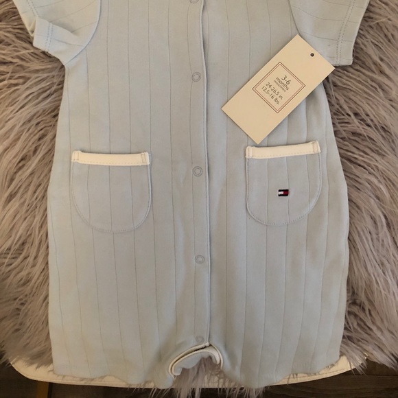 Brand new ! Tommy Hilfiger 3-6 M onesie - Picture 2 of 3